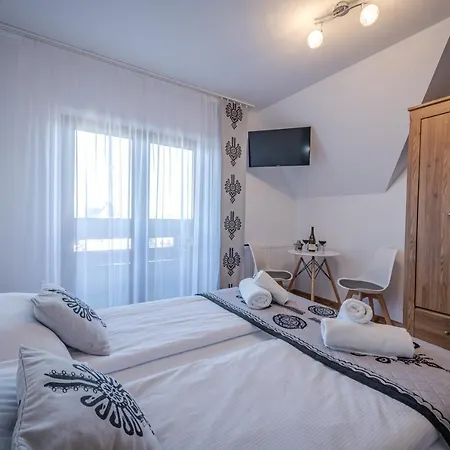 Na Grani Penzion 3*