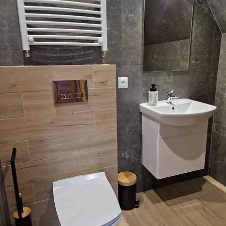 Penzion Na Grani 3*